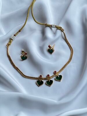 SE 159 - GREEN PALAKKA NECKLACE