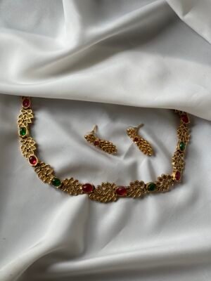 SR 138 MULTI COLOUR STONE NECKLACE